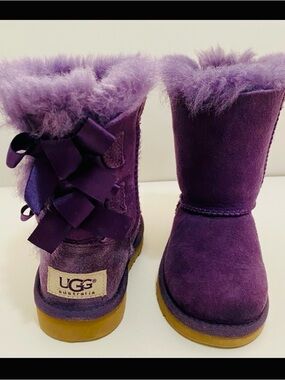Ugg Purple Bow Girl Boots Size 6US